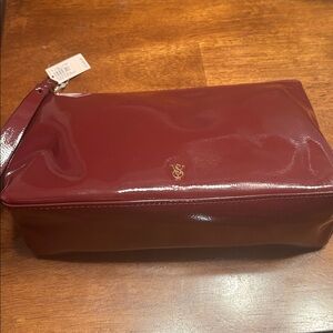 Glossy Burgundy Wristlet~Victoria secret handbag~ NEW and HOT!!!